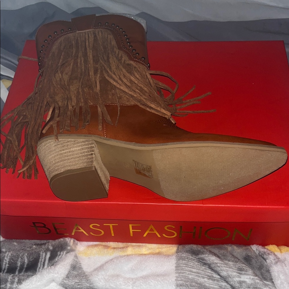BEAST FASHION Women's Brown Fringe Heeled Boots